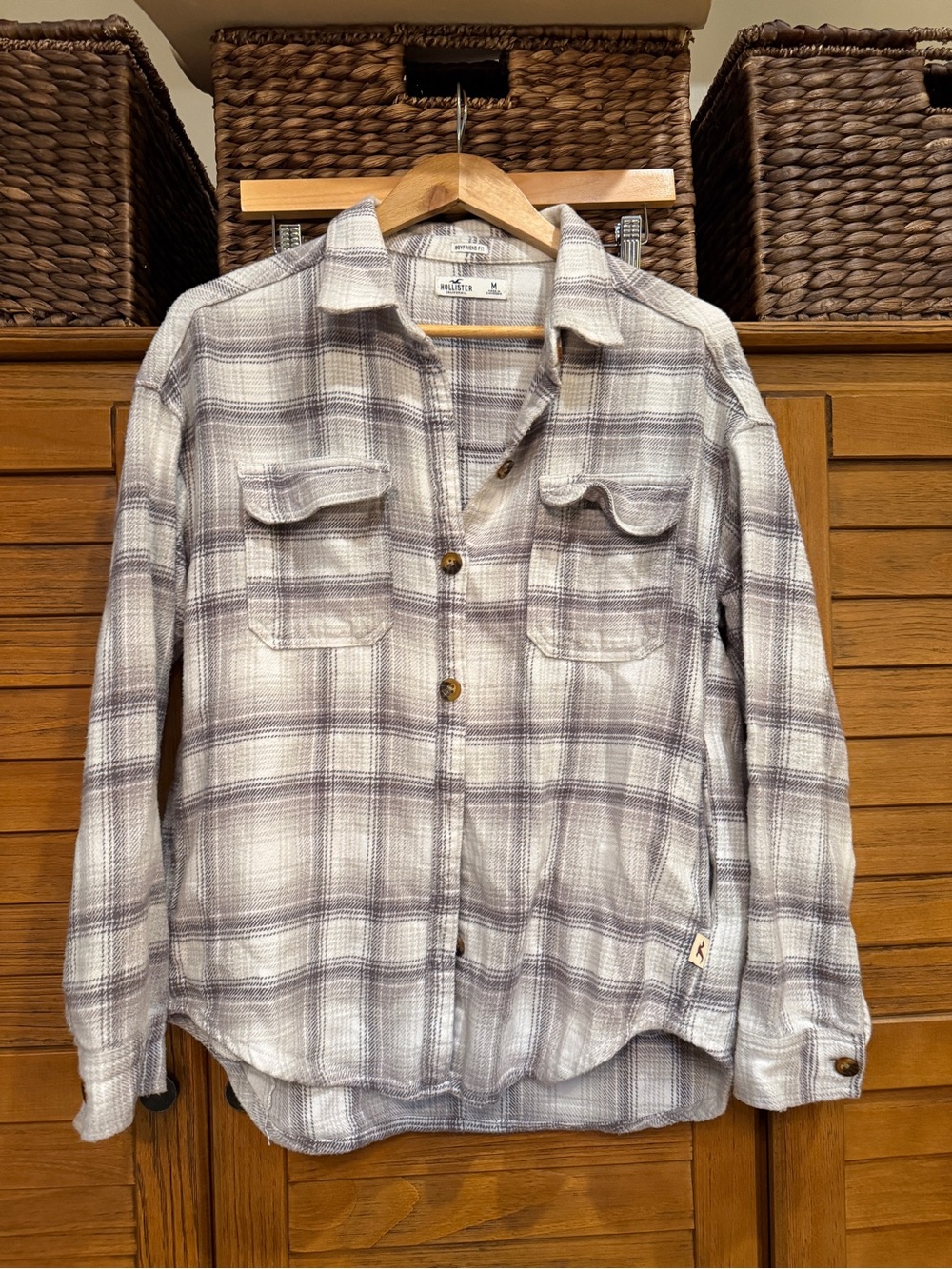 Hollister Boyfriend Fit Plaid Shacket Overshirt Jacket Gray Cream Medium
